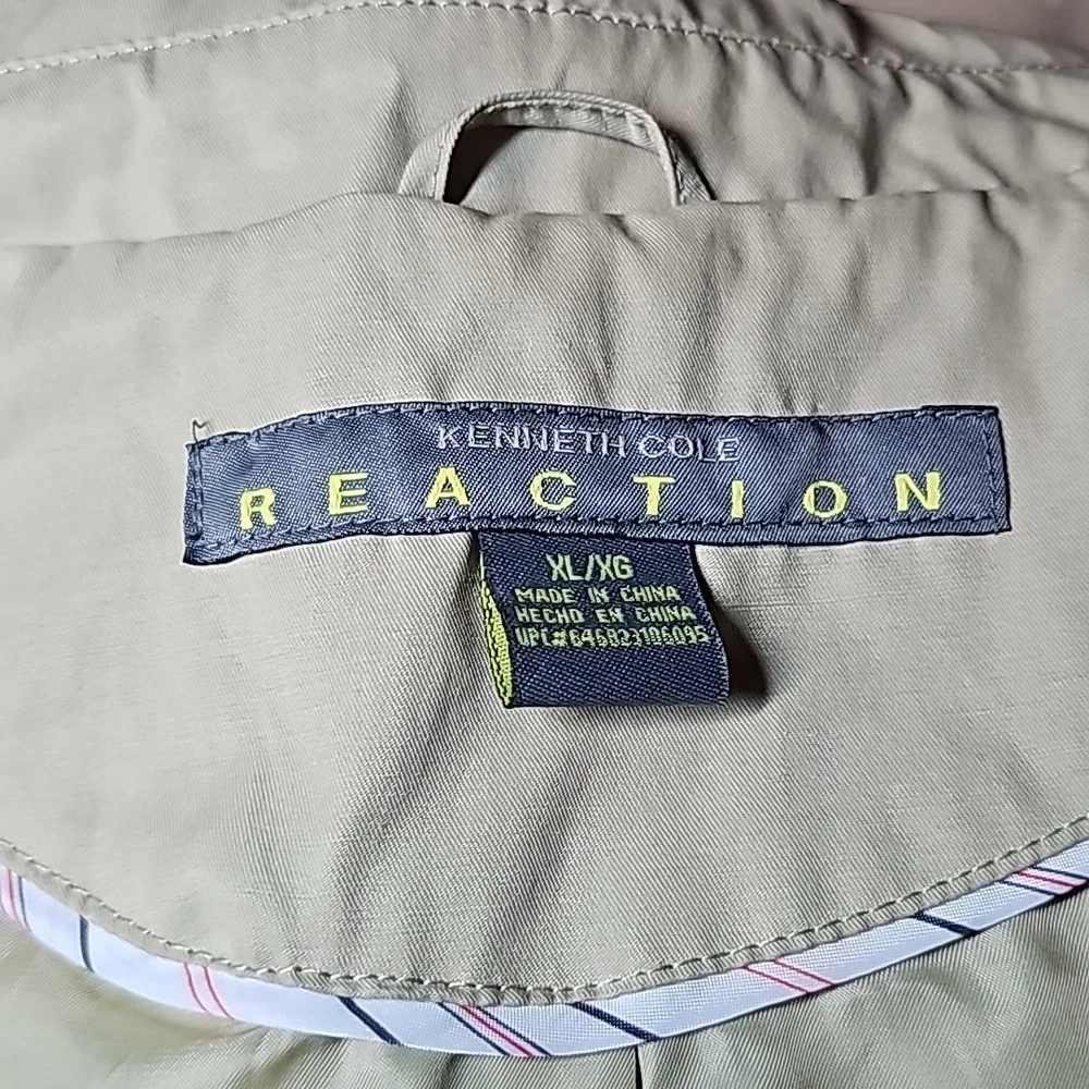 Beige Coat - Picture 16 of 16